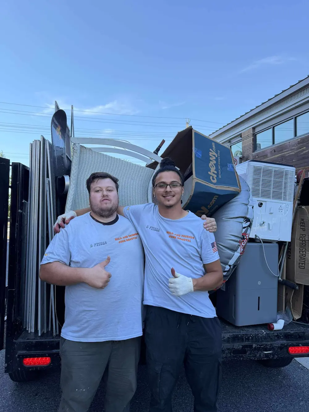 junk removal team